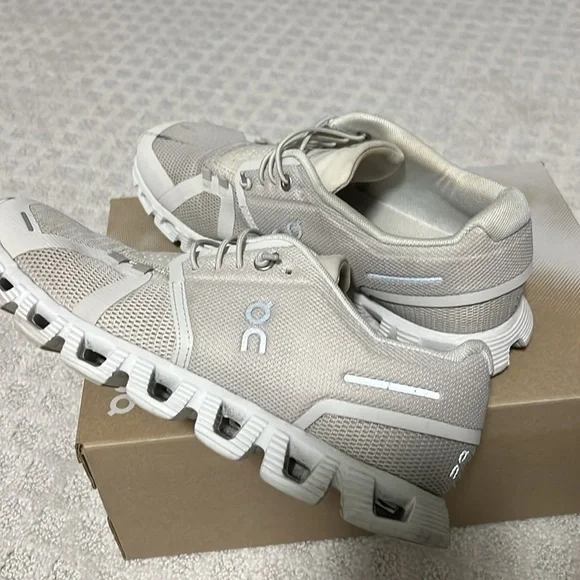 On Cloud 5 running shoes - Picture 7 of 12